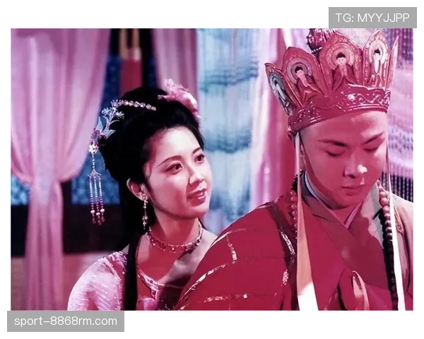 朱琳训练完直接拎爱马仕去吃米其林，这姐的日常比偶像剧还敢拍