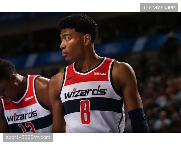 沃尔无球跑动增多，改变进攻角色提升效率