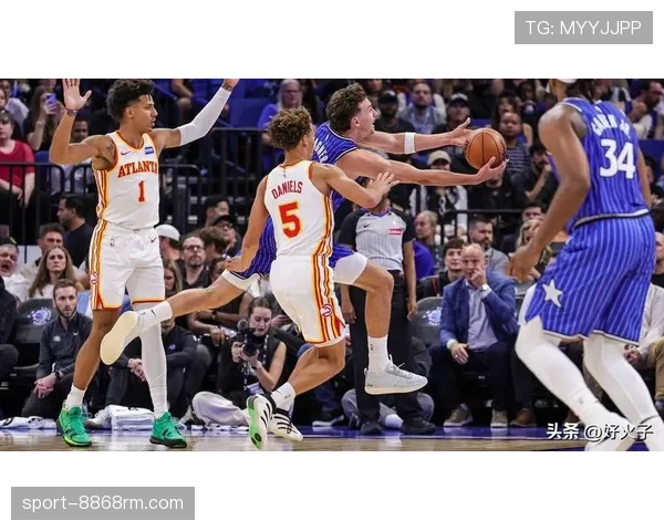 瓦格纳无球跑动制造错位，拉开魔术进攻空间